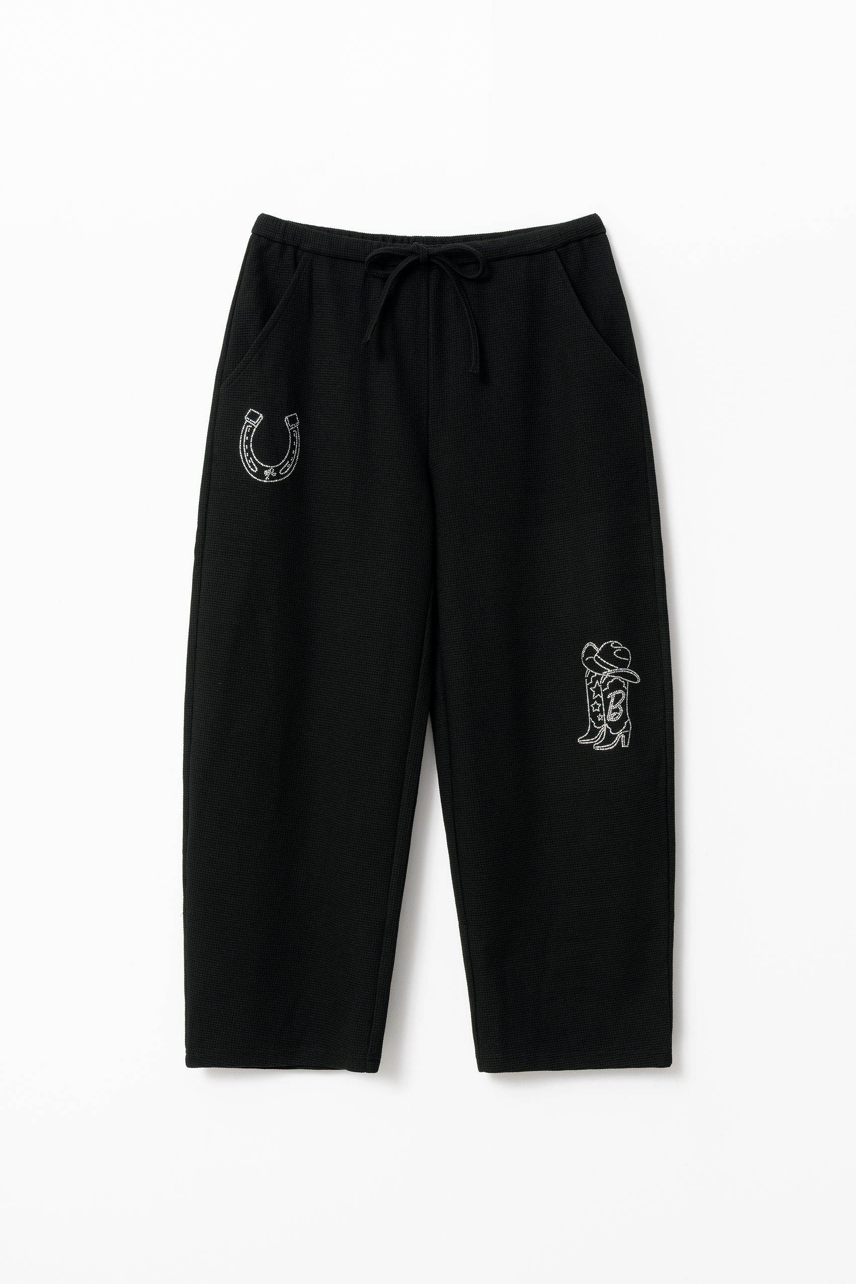 Barbie™ x SQB Honey Frontier Rhinestone Sweatpants，NT$1,680
圖片來源：SQUAREBEAR