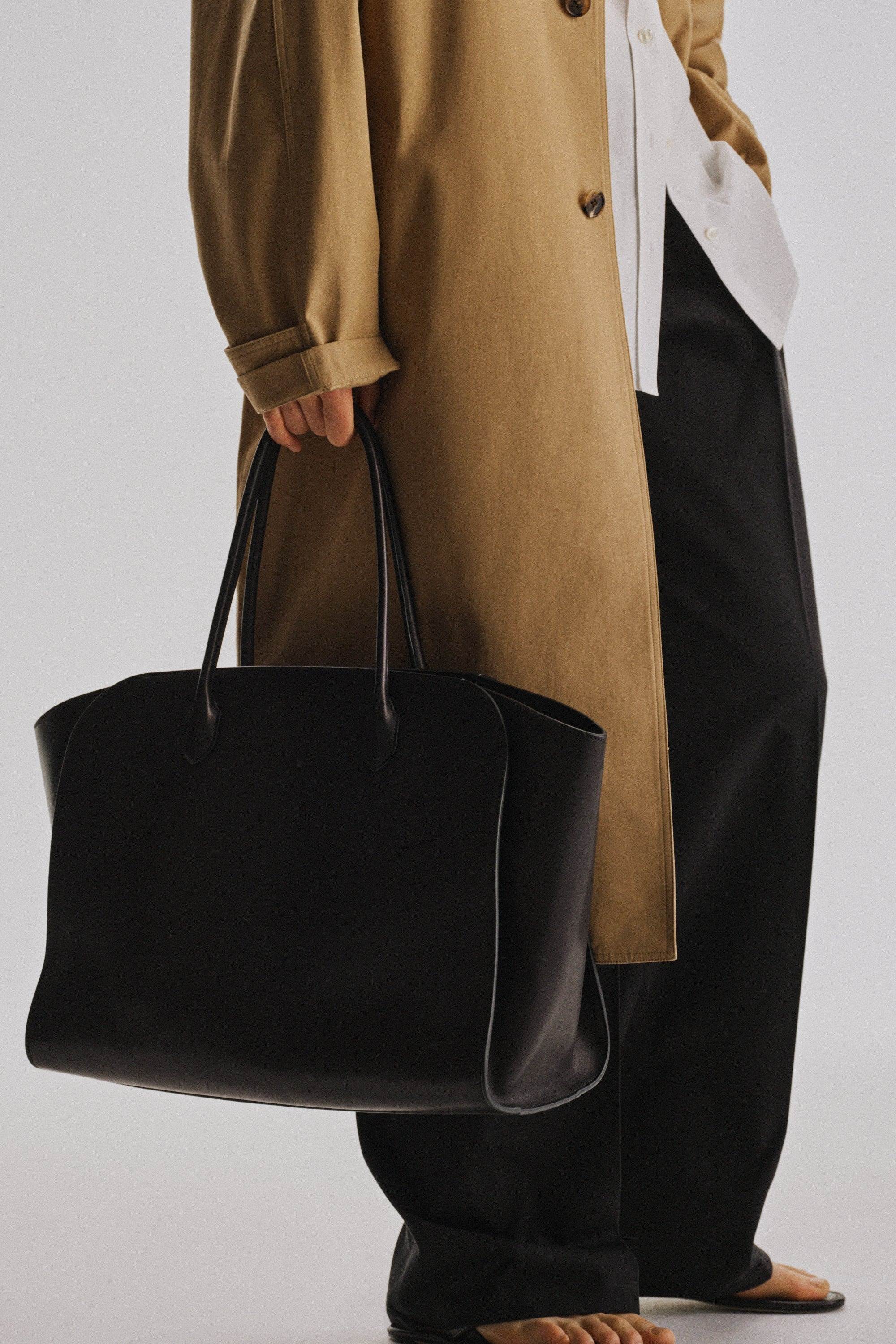 Marlo Tote Bag，約NT$179,200
圖片來源：The Row