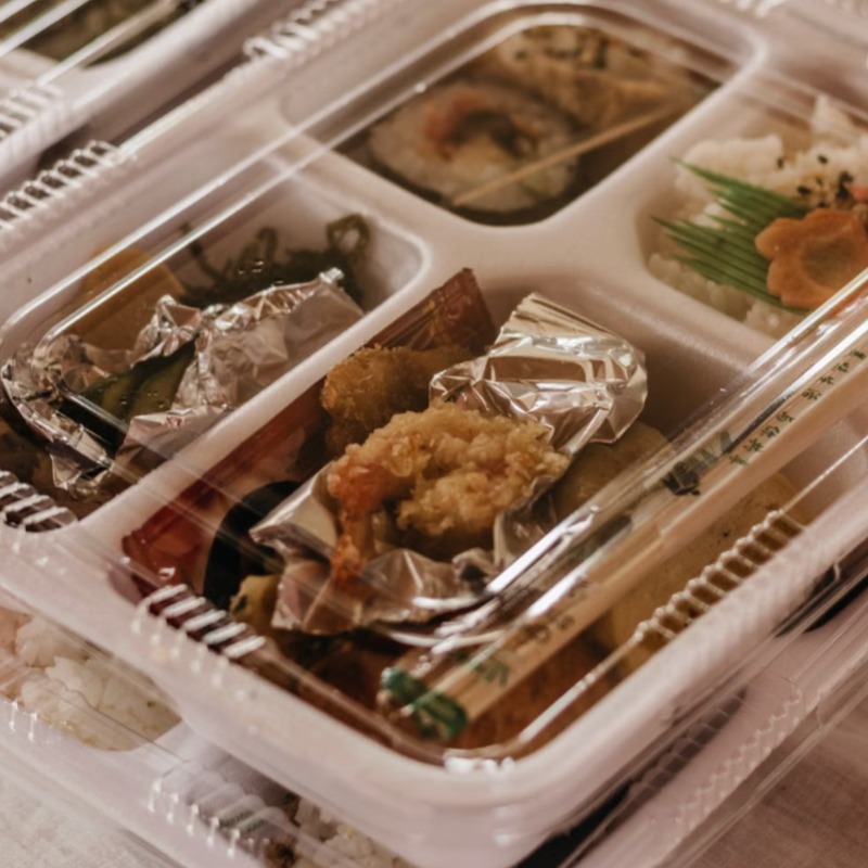 便當白飯牽絲嚇壞民眾！6類食物「變黏」別硬吃，食藥署示警：加熱也沒用
