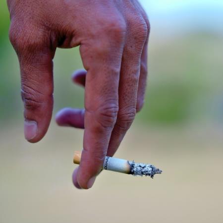 抽菸族快看！立院修法有大變動，菸盒、電子煙一次管
