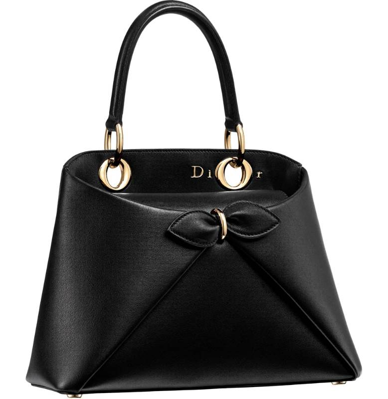 Dior Cigale 黑駝色小牛皮小型提包，NT$150,000
圖片來源：Dior