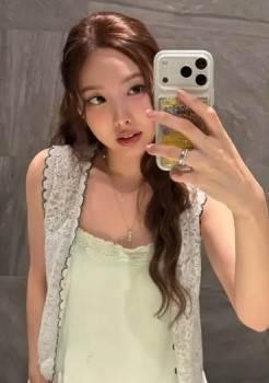 圖片來源 : Instagram @nayeonyny