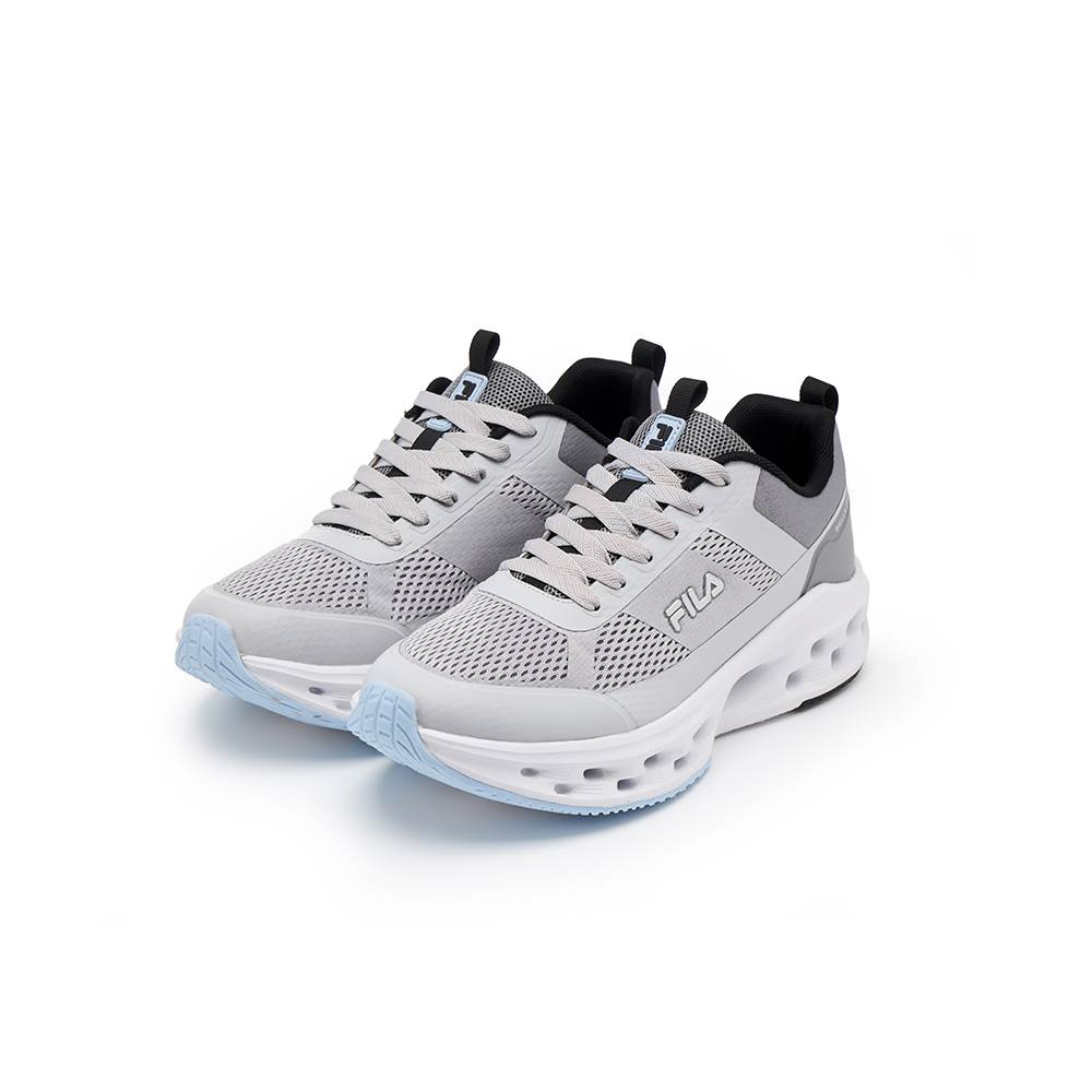 FILA OVAL零重力緩震慢跑鞋，NT$2,480
圖片來源：FILA