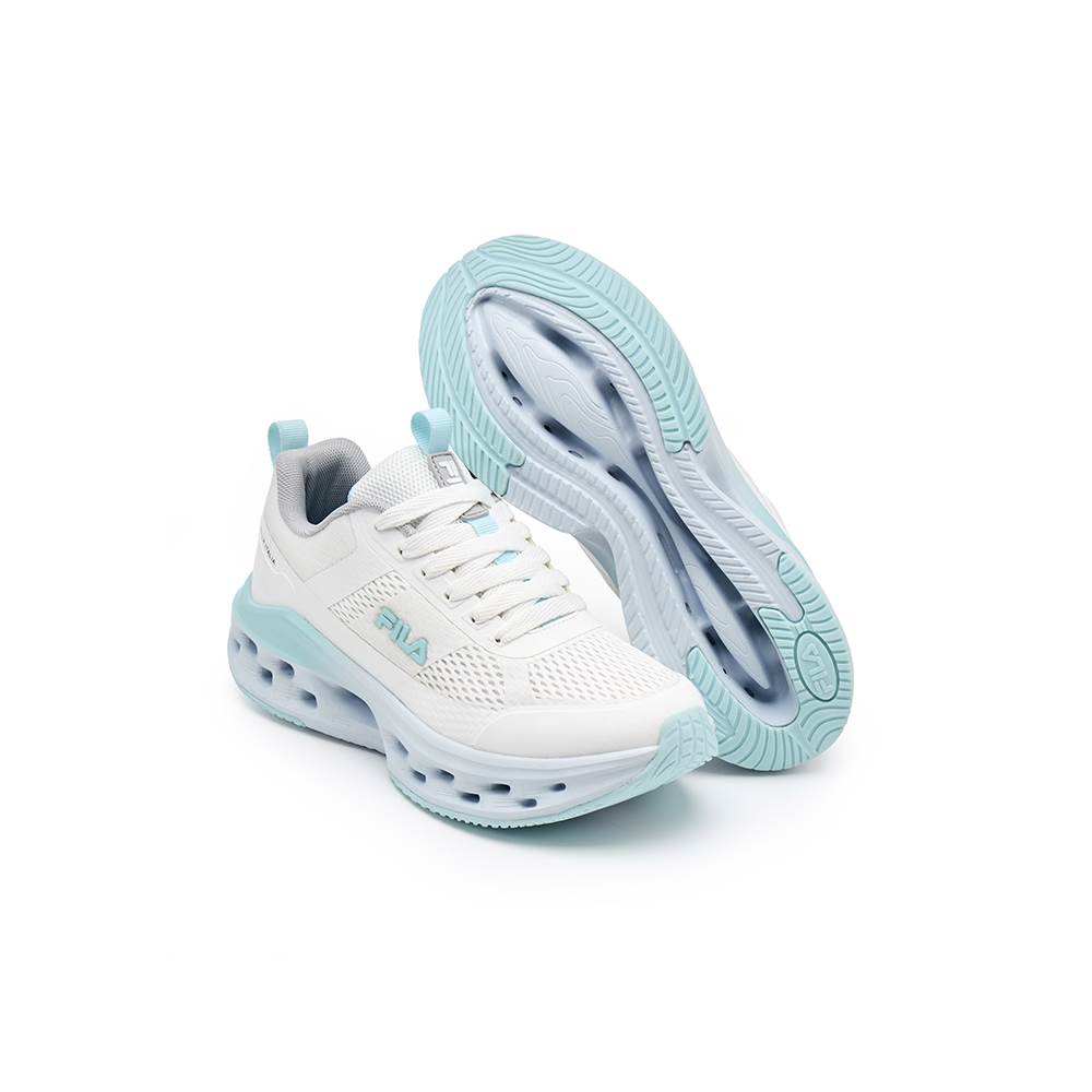 FILA OVAL零重力緩震慢跑鞋，NT$2,480
圖片來源：FILA