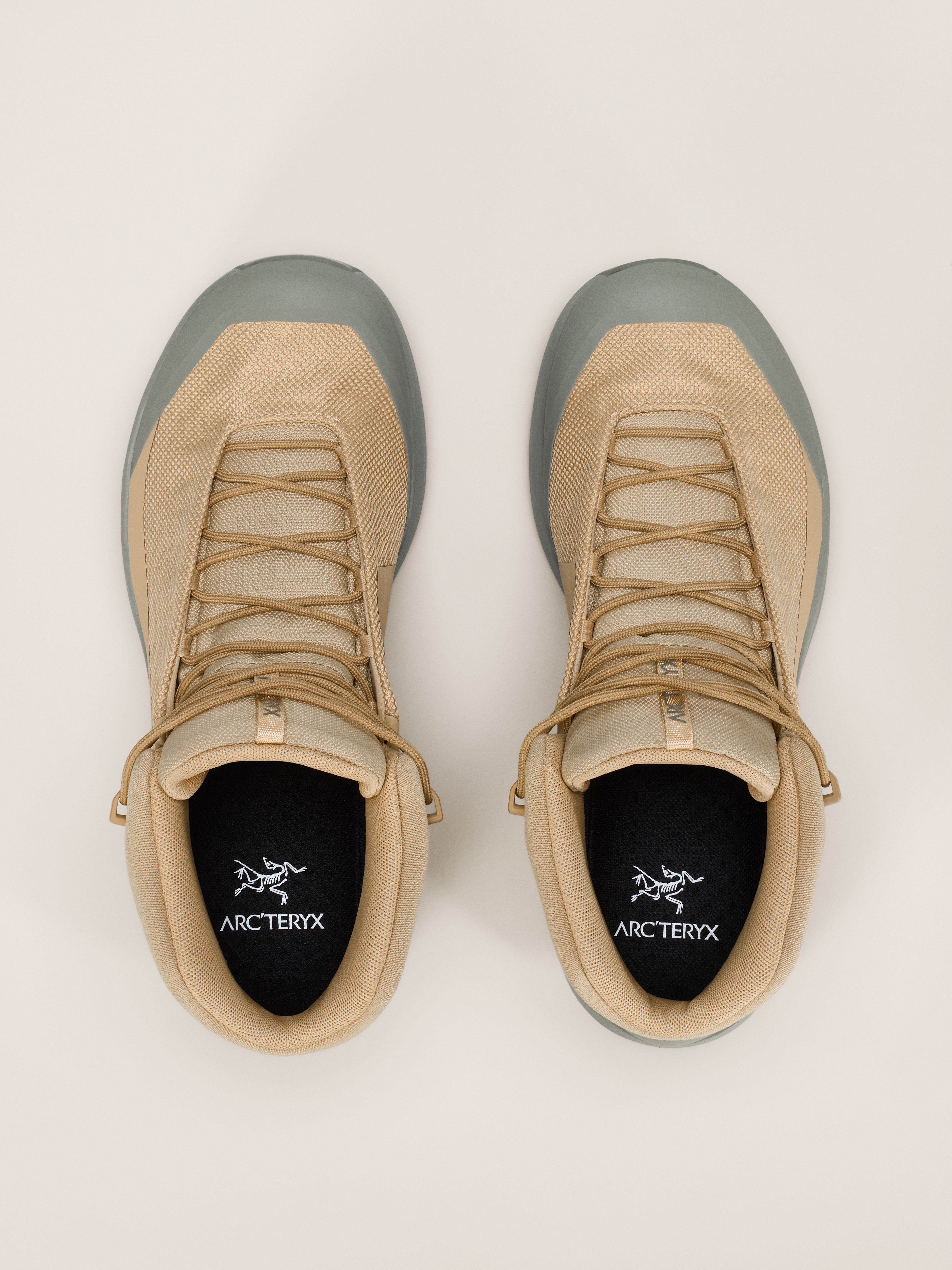 KOPEC MID GTX 登山靴女款，NT$8,800
圖片來源：Arc'teryx