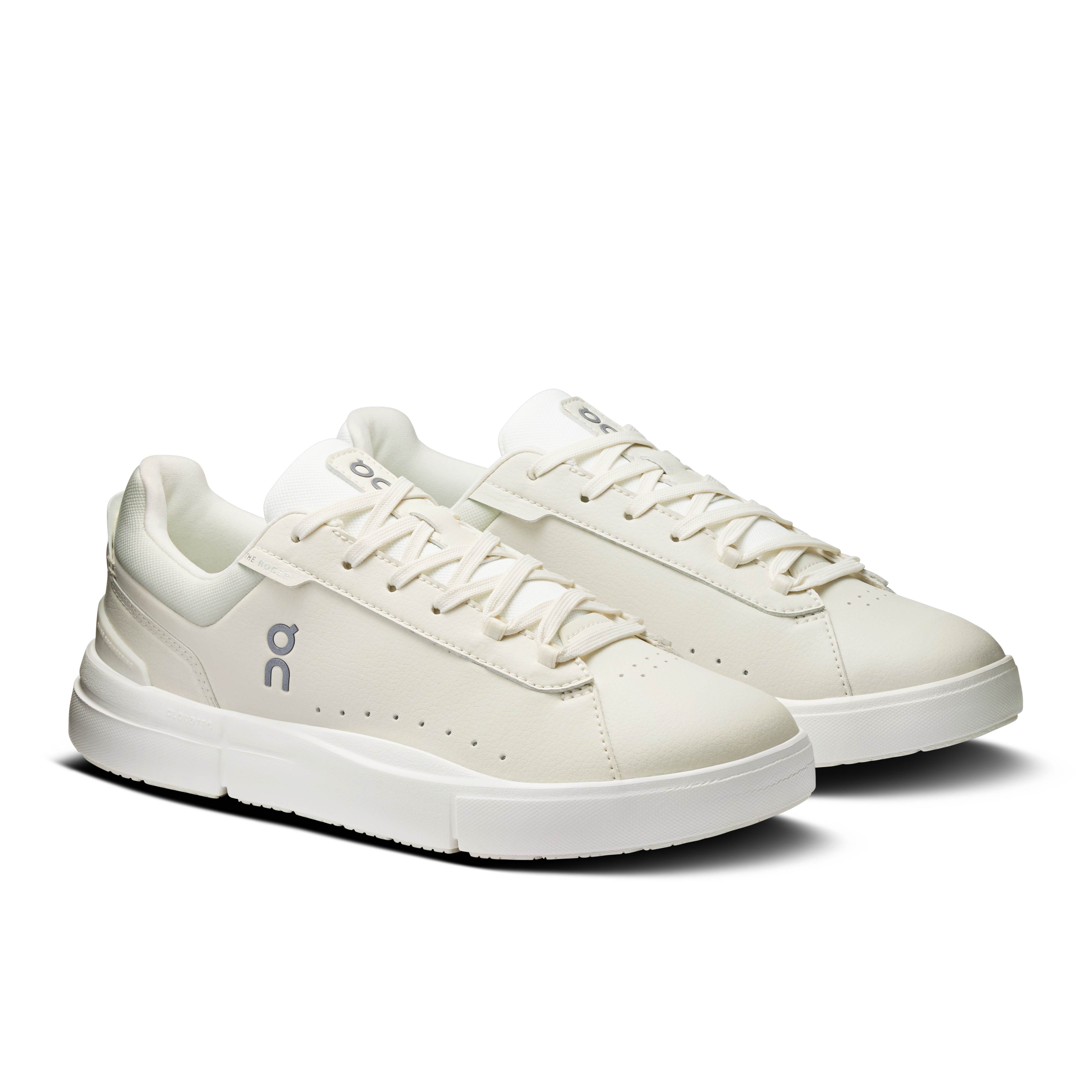 On昂跑 THE ROGER AdvantageWhite | White，NT$5,280
圖片來源：On昂跑