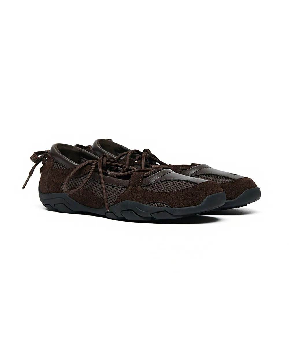 Rockfish NICOLE WEAVING LACEUP SNEAKERS V2 可可色 編織綁帶運動鞋 V2，NT$3,180
圖片來源：Rockfish