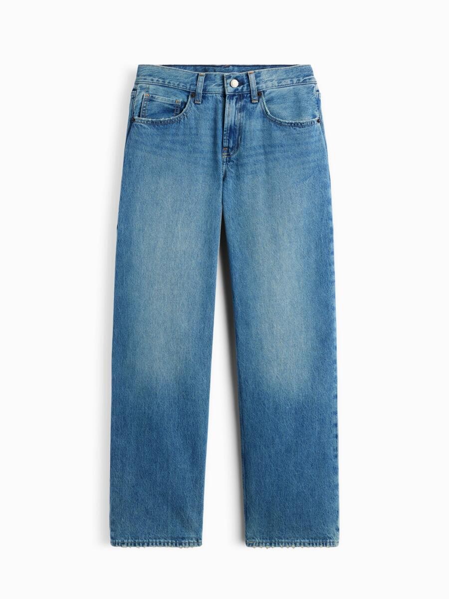 GAP The Hailey Jean 90s Low-Rise Loose，NT$2,299
圖片來源：GAP