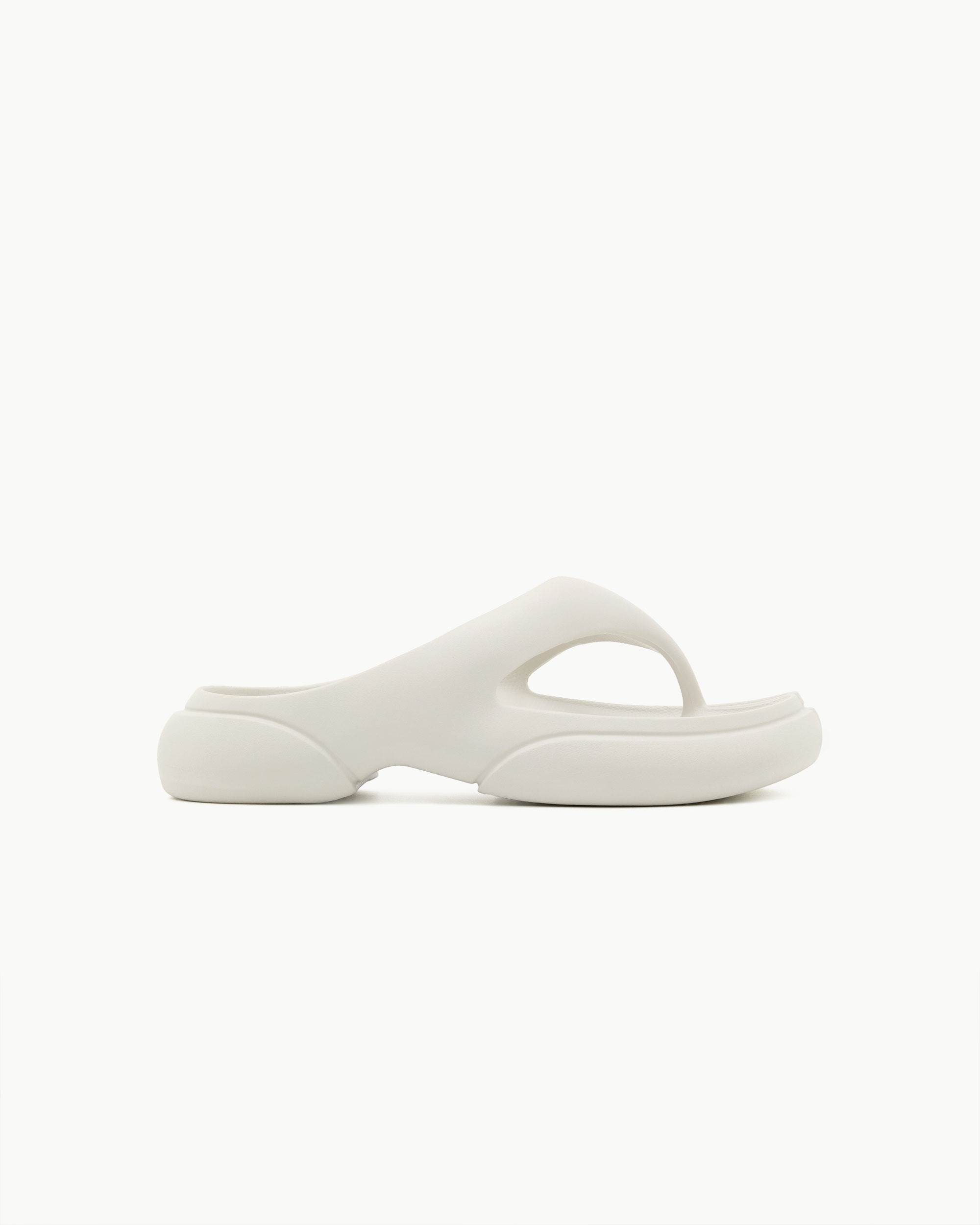 PAES Flipflop 02，KRW$76,000／約NT$1,747
圖片來源：PAES
