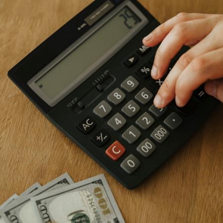 「20% OFF」怎麼算？旅美台人驚見計算機隱藏按法，網：以前算超久