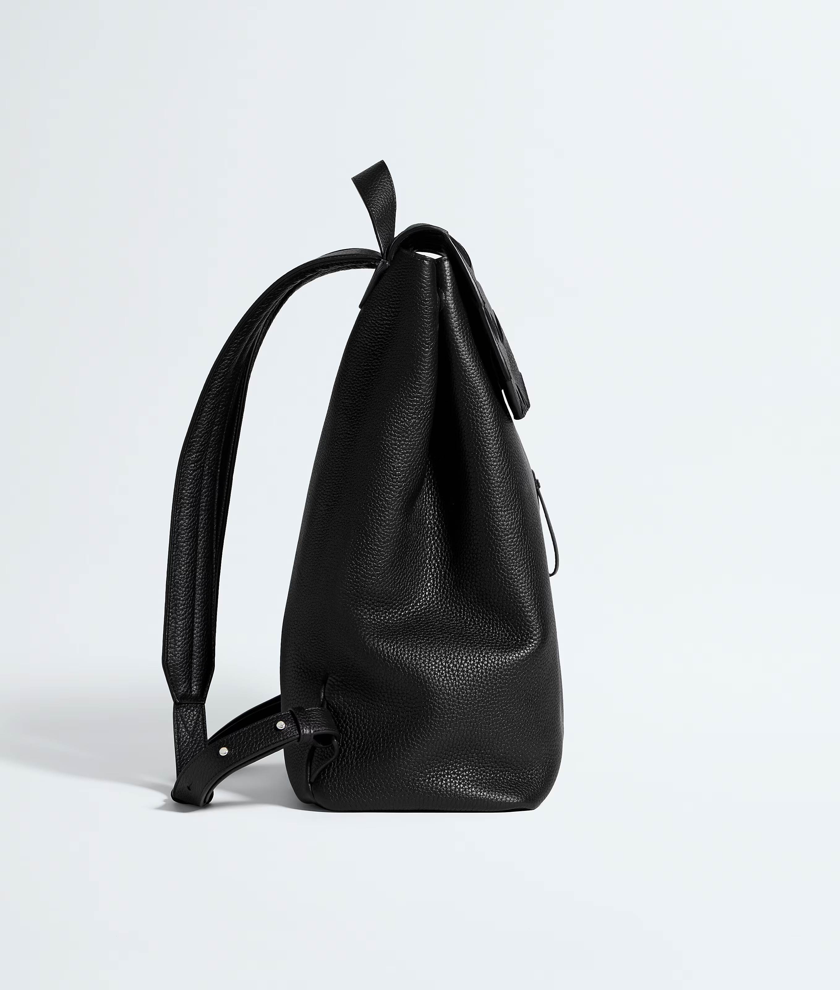 BOTTEGA VENETA Diago Backpack，NT$155,200
圖片來源：BOTTEGA VENETA