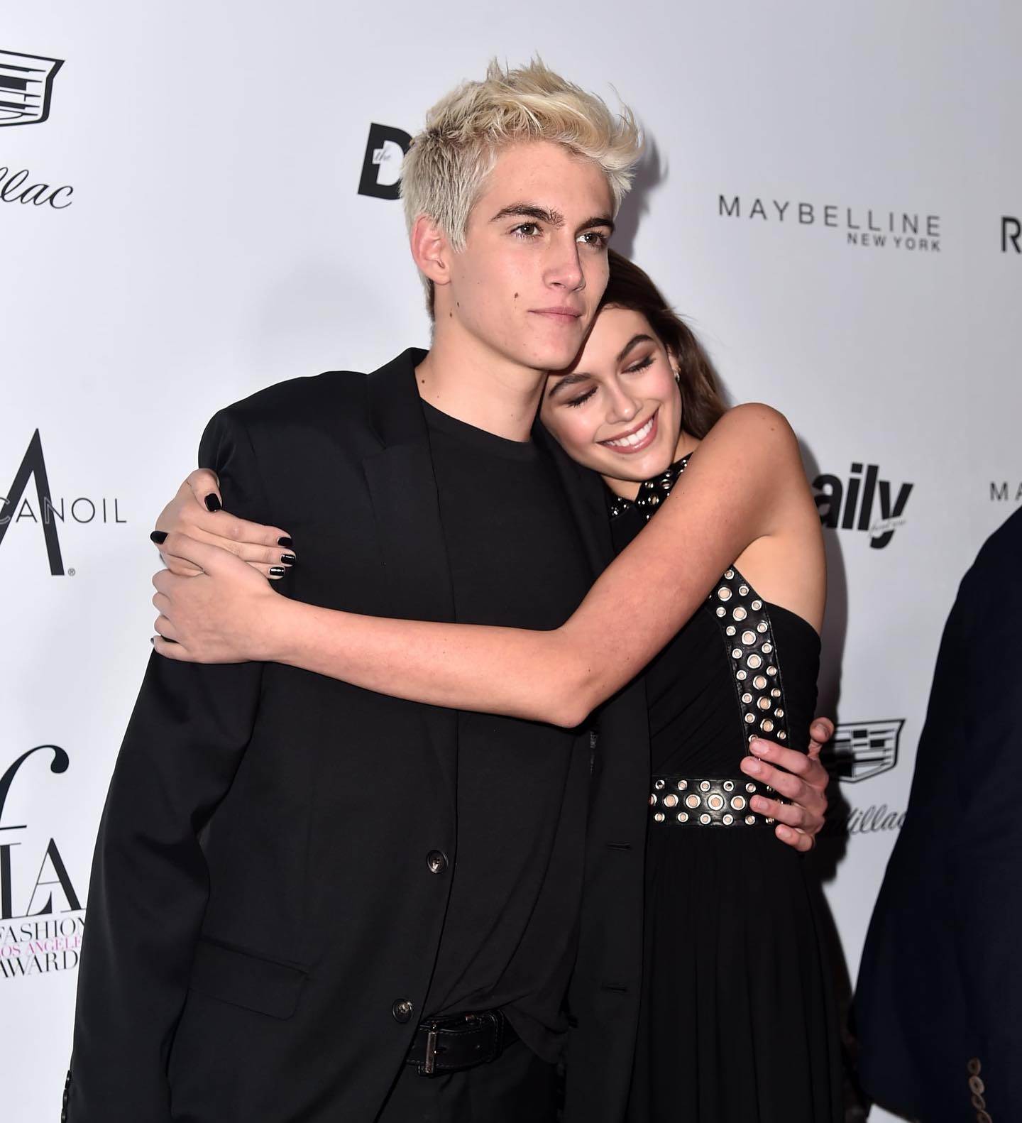 普雷斯利把妹妹凱亞的名字刺青在身上，感情深厚。圖片來源：IG@presleygerber