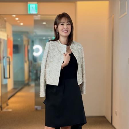 賈永婕穿搭掀熱議！親解為何「外套用披的」，自爆真實狀況：千錯萬錯都怪他