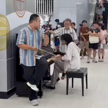 台南車站放一架鋼琴，竟變大型才藝現場！網笑：沒帶樂器不敢進站了