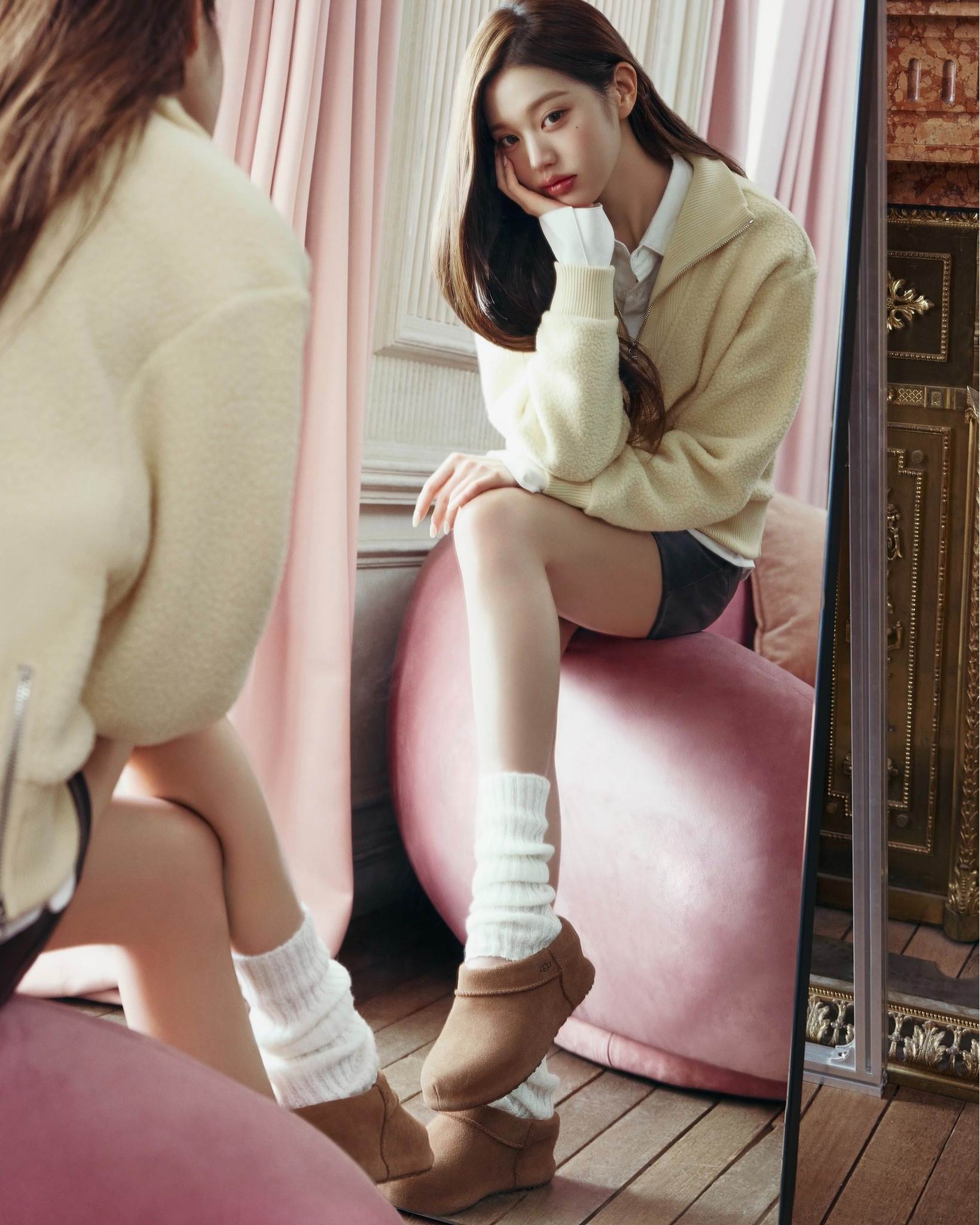 Enwrap Clog-全包覆厚底木屐鞋，NT$7,280
圖片來源：UGG