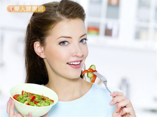 雅典大學醫學院的研究表明，經常飲食，保持卡路里攝入量不變，可以改善血糖水準。