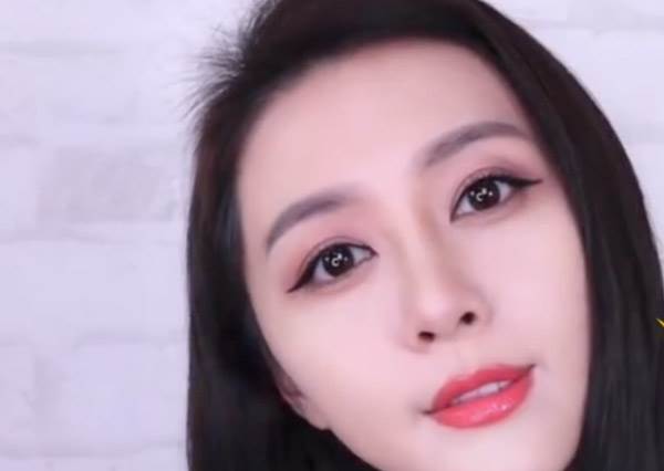 「我不嫁豪門，我就是豪門！」開架彩妝也能畫出范冰冰的強大氣場，霸氣語錄讓人驚呼